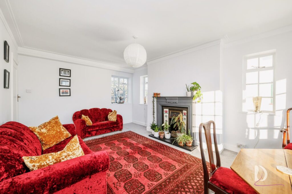 Ealing village Dendrow